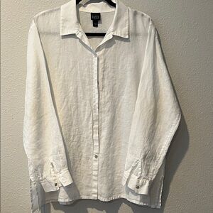 Eileen Fisher Woman’s White Casual Button Down Shirt, 100% Irish Linen
Sz L